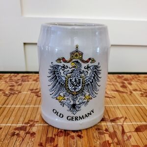 Old Germany Crest Vintage .5L Stoneware Beer Stein Mug